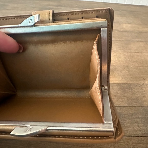 Louis Vuitton Monogram Vernis Porte Monnaie Billets Viennois Kiss-lock Wallet - Picture 16 of 16